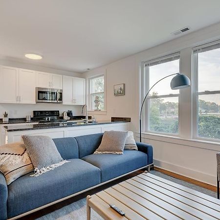 Greatly Located And Elegant 1Br With Parking Appartement Durham Buitenkant foto